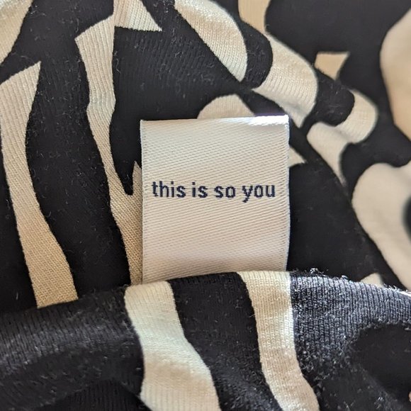 Old Navy Black and White Palm Print Jumpsuit Size Women Medium - Picture 8 of 12